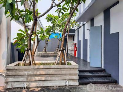 Apartemen Elvis Tower - Cozy Stay Studio Apartment (No Kitchen) at Elvis Tower By Travelio