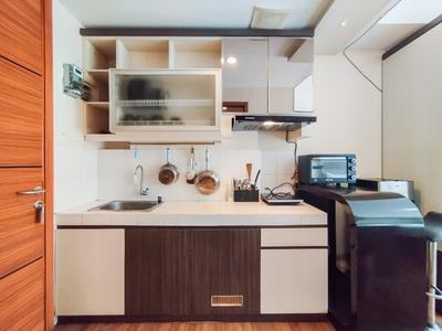 Apartemen Beverly Dago - Simply and Comfy Studio Room Apartment Beverly Dago By Travelio