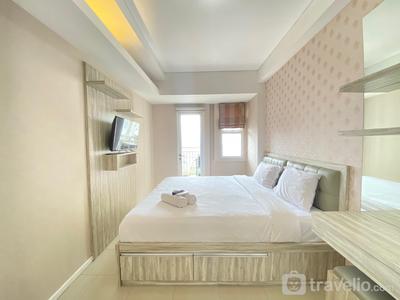 Apartemen Parahyangan Residence - Nice and Cozy 2BR Apartment at Parahyangan Residence By Travelio