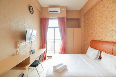 Apartemen Dave - Comfortable and Well Furnished Studio Dave Apartment By Travelio