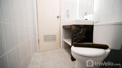 Apartemen Puncak Dharmahusada - Spacious 3BR Combined at Puncak Dharmahusada Apartment By Travelio