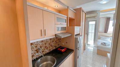 Apartemen Puri Mas - Serene and Comfy Studio at Puri Mas Apartment By Travelio