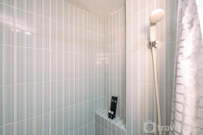 Apartemen Cinere Resort - Homey and Simply 2BR Apartment at Cinere Resort By Travelio