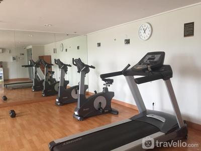 Apartemen Grand Emerald - Cozy Stay Studio Room Grand Emerald Apartment By Travelio