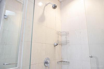 Apartemen Bellagio Residence - Comfort and Minimalist 3BR Apartment at Bellagio Residence By Travelio