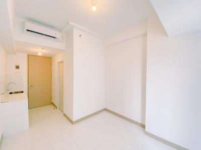 Apartemen Tokyo Riverside PIK 2 - Restful Studio Unfurnished with AC at Tokyo Riverside PIK 2 Apartment By Travelio