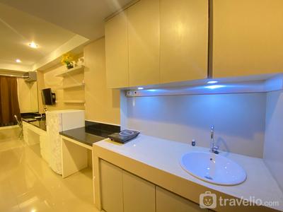Apartemen Galeri Ciumbuleuit 2 - Beautiful Studio Room at Galeri Ciumbuleuit 2 Apartment with City View By Travelio