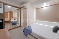 Apartemen B Residence - Restful and Well Furnished Studio Apartment B Residence By Travelio