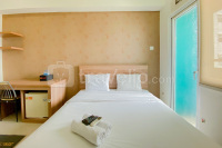 Comfort Living Studio at 20th Floor Green Pramuka City Apartment By Travelio