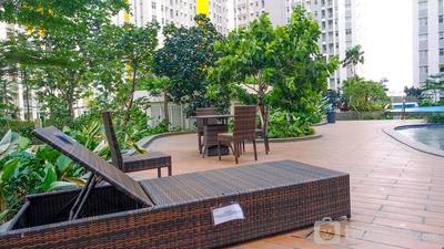 Apartemen Springlake Summarecon Bekasi - Spacious and Modern 2BR Springlake Summarecon Bekasi Apartment By Travelio