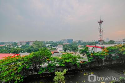 Apartemen Nifarro Park - Best Price Modern Studio Apartment at Nifarro Park By Travelio