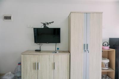 Apartemen Green Lake View - Comfort Stay and Homey Studio Green Lake View Apartment By Travelio