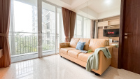 Apartemen Arandra Residence - Elegant 3BR Apartment with Private Lift at Arandra Residence By Travelio