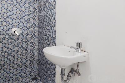 Apartemen Aeropolis Residence - Unfurnished Studio Apartment with AC Aeropolis Residence near Soetta Airport By Travelio