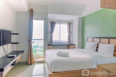 Japanese Style Studio Apartment at The Oasis Cikarang By Travelio