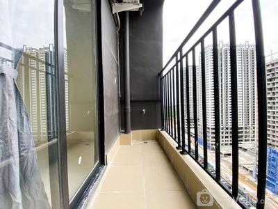 Apartemen Meikarta District 1 - Spacious Designed Unfurnished 2BR with AC at Meikarta Apartment By Travelio
