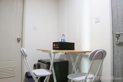 Apartemen Osaka Riverview PIK 2 - Minimalist 2BR Osaka Riverview PIK 2 Apartment (No Living Room) By Travelio