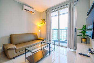 Comfort Stay and Minimalist 1BR Ciputra World 2 Apartment By Travelio