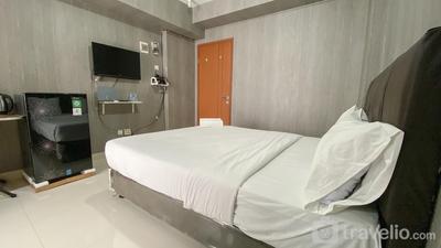 Apartemen Green Park View - Homey and Tidy Studio Green Park View Apartment By Travelio