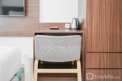 Apartemen Tree Park City Cikokol - Modern Studio Apartment at Tree Park Cikokol By Travelio