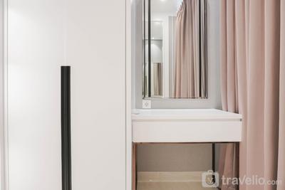Apartemen Grand Madison - Great Choice 1BR with Walking Closet at Grand Madison Apartment By Travelio