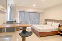 Studio Room near Mall at Star Semarang Apartment By Travelio