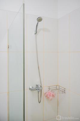 Apartemen Skylounge Tamansari - Cozy Studio Apartment at Skylounge Tamansari near Soetta Airport By Travelio