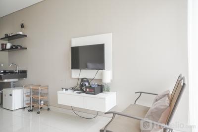 Apartemen Ciputra International - Minimalist and Comfy Studio at Ciputra International Apartment By Travelio