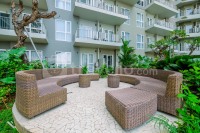 Apartemen Grande Valore Condominium - Wonderful and Pool View 1BR Apartment Grande Valore Condominium By Travelio