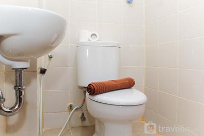 Apartemen Lagoon Bekasi Town Square - Homey and Simply 2BR at Lagoon Apartment By Travelio