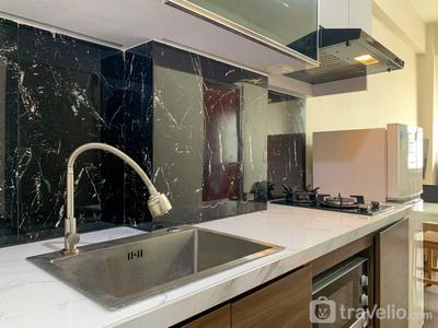 Apartemen City Park - Comfort Designed 2BR at City Park Apartment By Travelio