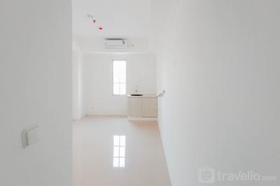 Apartemen Paltrow City - Cozy Studio Unfurnished with AC at Paltrow City Apartment By Travelio