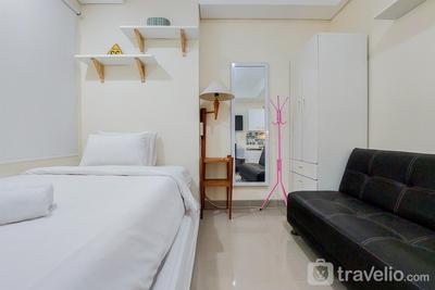 Apartemen B Residence - Fancy and Strategic Studio Apartment at B Residence By Travelio