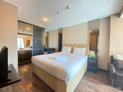 Apartemen El Royale - Deluxe and Well Appointed 2BR at El Royale Apartment By Travelio