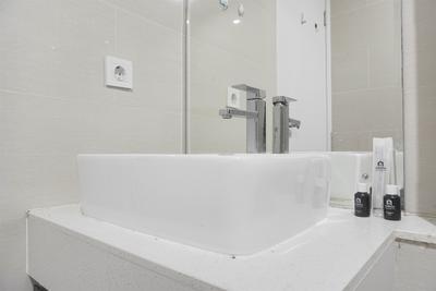 Apartemen Daan Mogot City - Restful and Modern 3BR at Daan Mogot City Apartment By Travelio