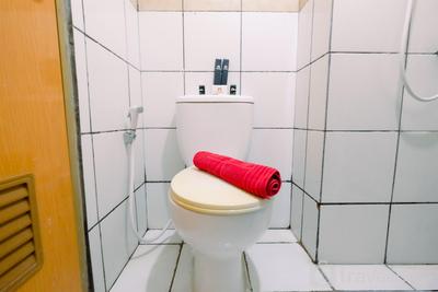 Apartemen East Park - East Park Studio Apartment with Twin Beds By Travelio