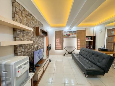 Apartemen Puncak Kertajaya - Spacious and Cozy Living 2BR Combined Unit at Puncak Kertajaya Apartment By Travelio