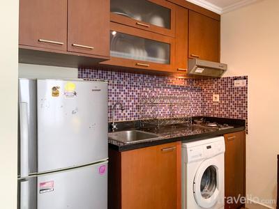 Apartemen Patria Park - Warm and Cozy 2BR Patria Park Apartment By Travelio
