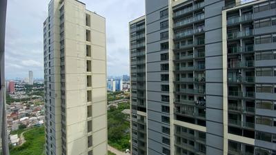 Apartemen Daan Mogot City - Restful and Modern 3BR at Daan Mogot City Apartment By Travelio