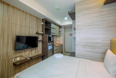 Comfortable Studio Room at Grand Kamala Lagoon Apartment By Travelio