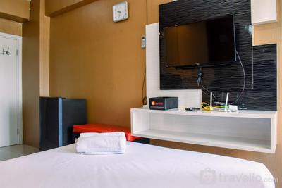 Apartemen Green Pramuka City - Cozy Stay Studio Room at Green Pramuka City Apartment By Travelio