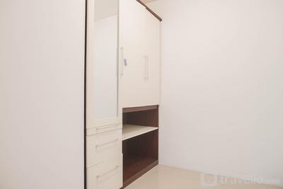 Apartemen Woodland Park Residence - Comfort 1BR Apartment with Study Room at Woodland Park Residence By Travelio