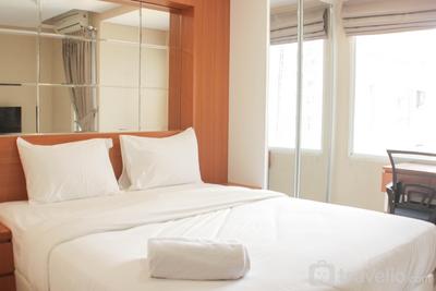 Apartemen Grand Dhika City Jatiwarna - Comfort and Cozy Stay Studio at Grand Dhika City Jatiwarna Apartment By Travelio
