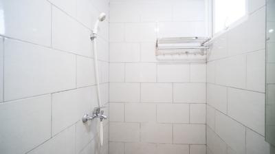 Apartemen East Coast Mansion - Good Choice and Homey 2BR at East Coast Mansion Apartment By Travelio