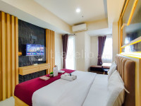 Apartemen Grand Dharmahusada Lagoon - Wood Accents Studio at Grand Dharmahusada Lagoon Apartment by Travelio