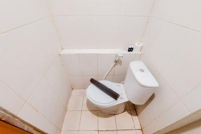 Apartemen Green Lake View - Homey and Cozy Stay Studio Green Lake View Apartment By Travelio