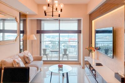 Chic 2BR at M-Town Signature Apartment By Travelio