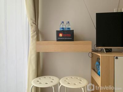 Apartemen Taman Anggrek Residence - Nice and Elegant Studio Apartment at 31th Floor Taman Anggrek Residence By Travelio