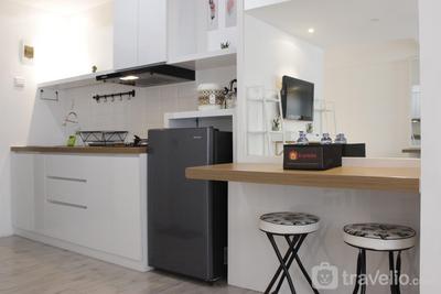 Apartemen Grand Asia Afrika - Modern Chic Studio Room at Grand Asia Afrika Apartment By Travelio