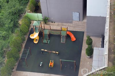 Apartemen Nifarro Park - Good Choice Studio Nifarro Park Apartment By Travelio